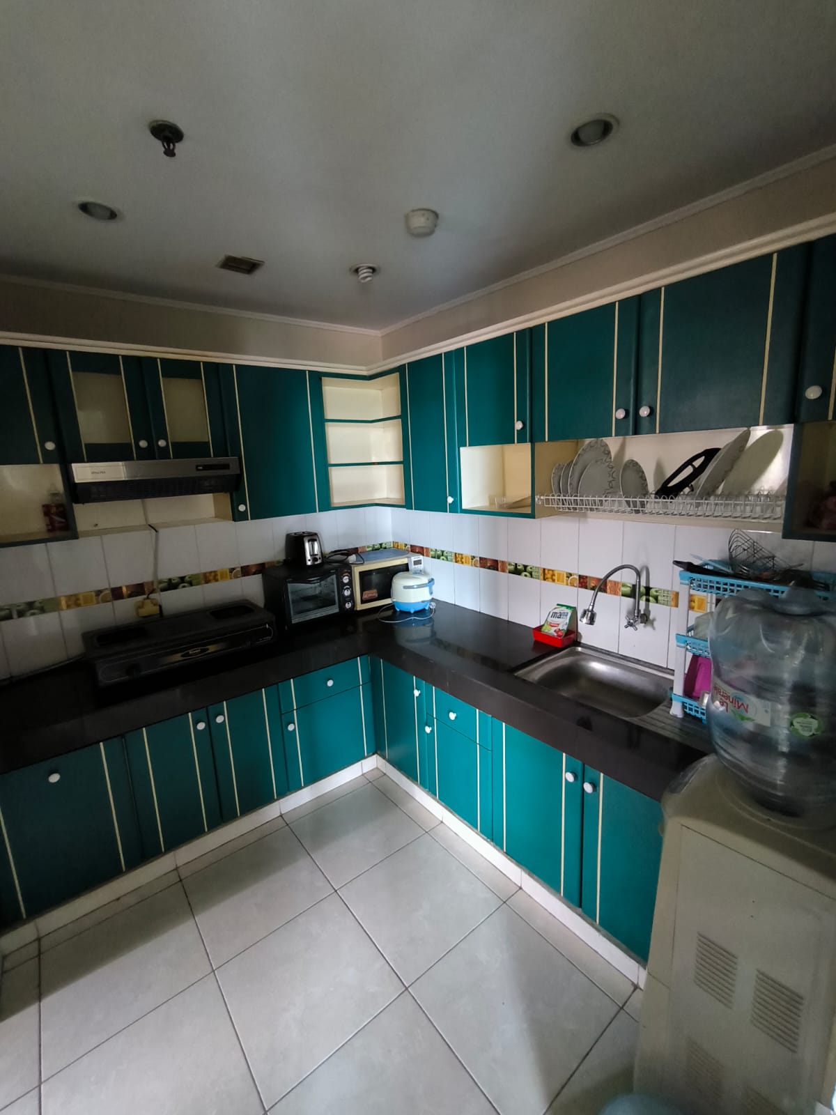 Disewakan Fully Furnished Apartemen Crown Court Lippo Cikarang